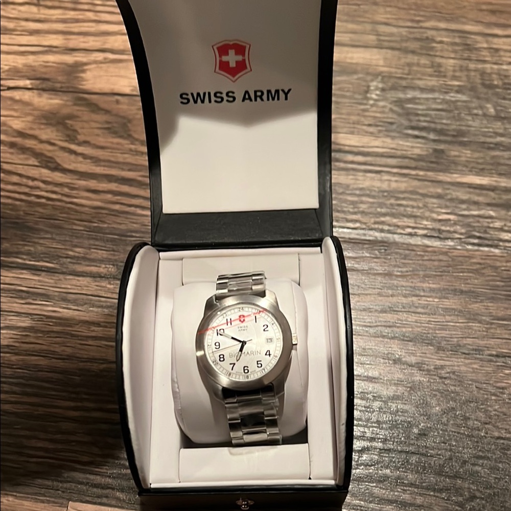 Silver Men's Watch- Swiss Army